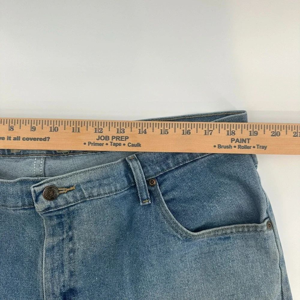 Wrangler Jeans Mens 40x28 Light Blue Denim Stretch 5-Pocket Everyday Comfort
